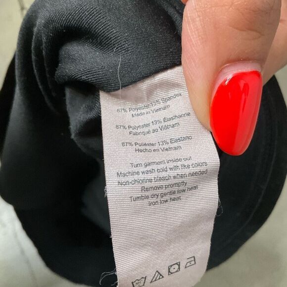 Alo Yoga Racerback Sports Bra - Picture 6 of 6